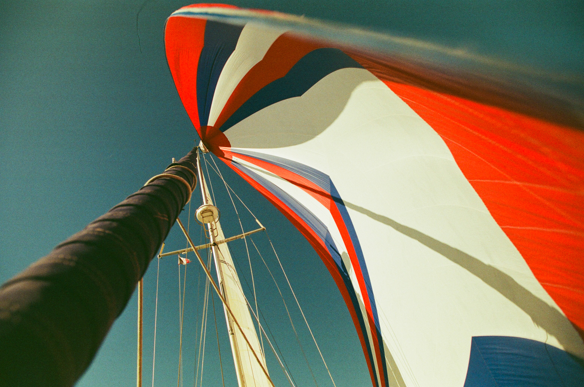 Spinnaker sailing